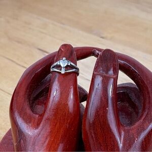 Retired James Avery Sterling Silver Cross Heart Size 4, Midi Ring/ Toe Ring